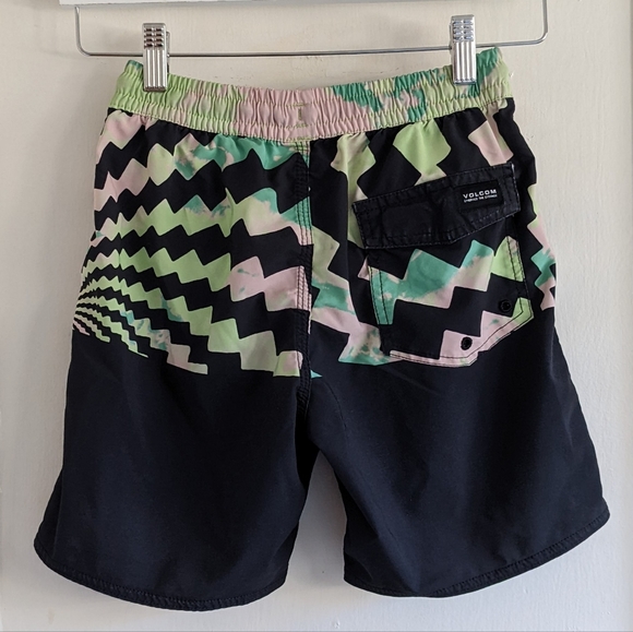 Volcom Printed Swim Trunks - Picture 2 of 5
